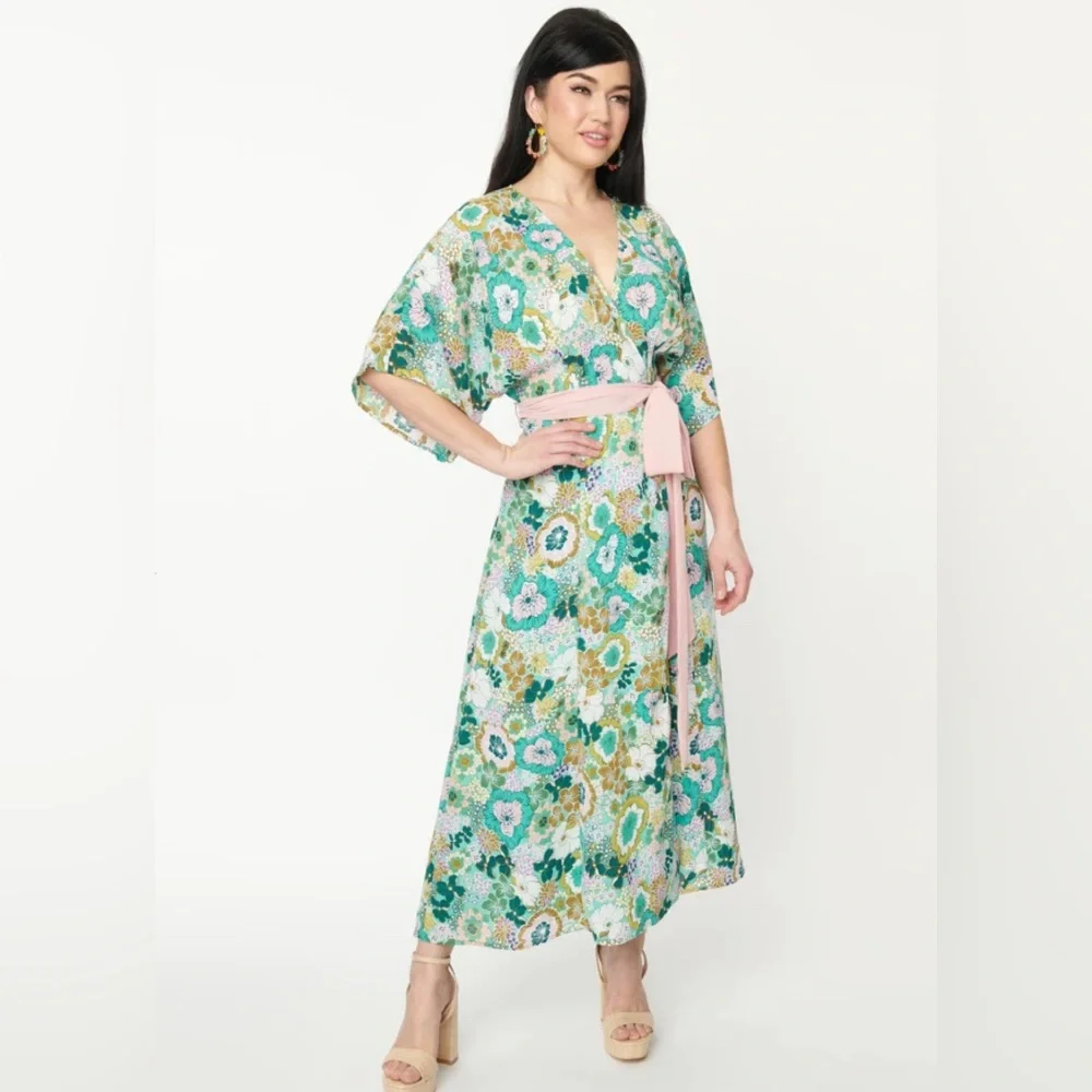 Unique Vintage NWT Mint Green & Pink Floral Wrap Kimono Style Midi Dress - Picture 1 of 6
